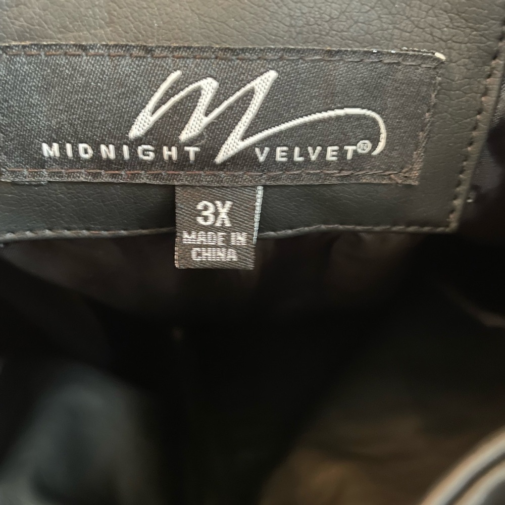 midnight Velvet Faux-Leather Jacket black - Picture 10 of 11